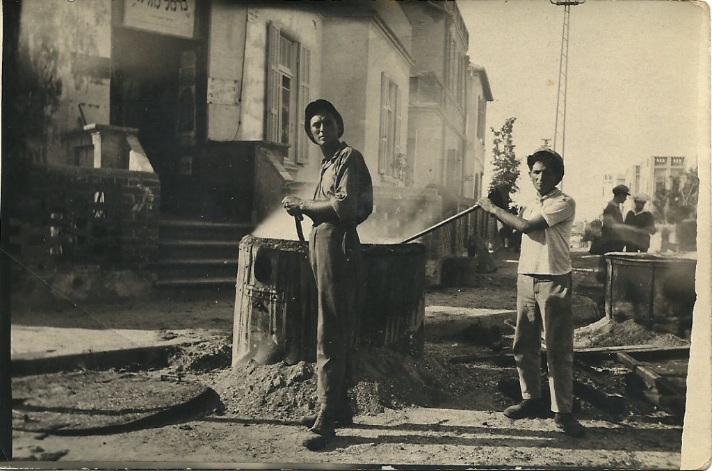 Construction workers, Tel Aviv, 1920s