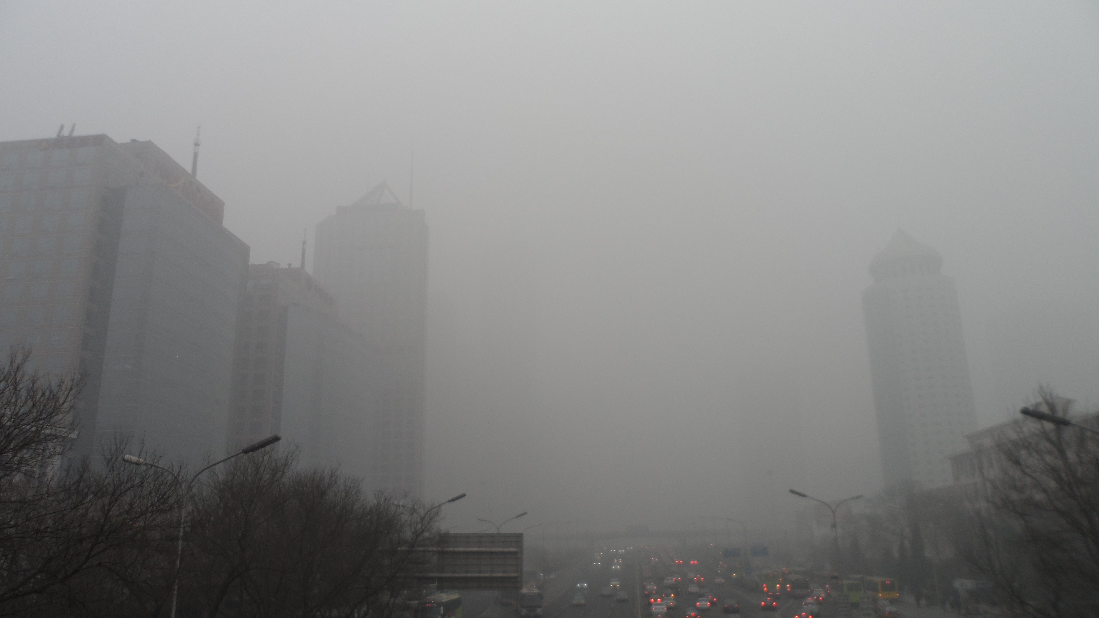 Smog_in_Beijing_CBD