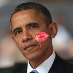 Obama media kiss 